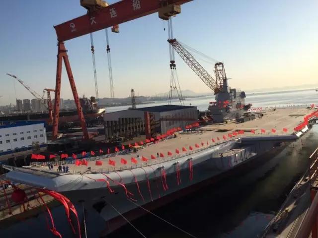 豪异热烈庆祝中国首艘国产航母扬帆远航!